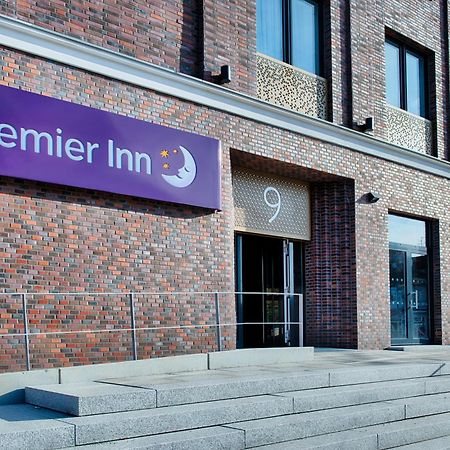 Premier Inn Luebeck City Stadtgraben ภายนอก รูปภาพ