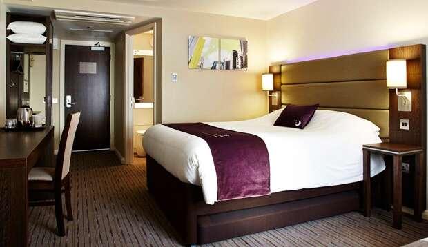 Premier Inn Luebeck City Stadtgraben ภายนอก รูปภาพ