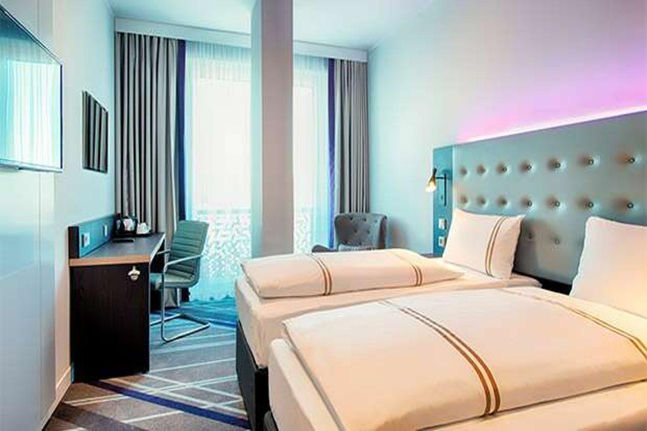 Premier Inn Luebeck City Stadtgraben ภายนอก รูปภาพ