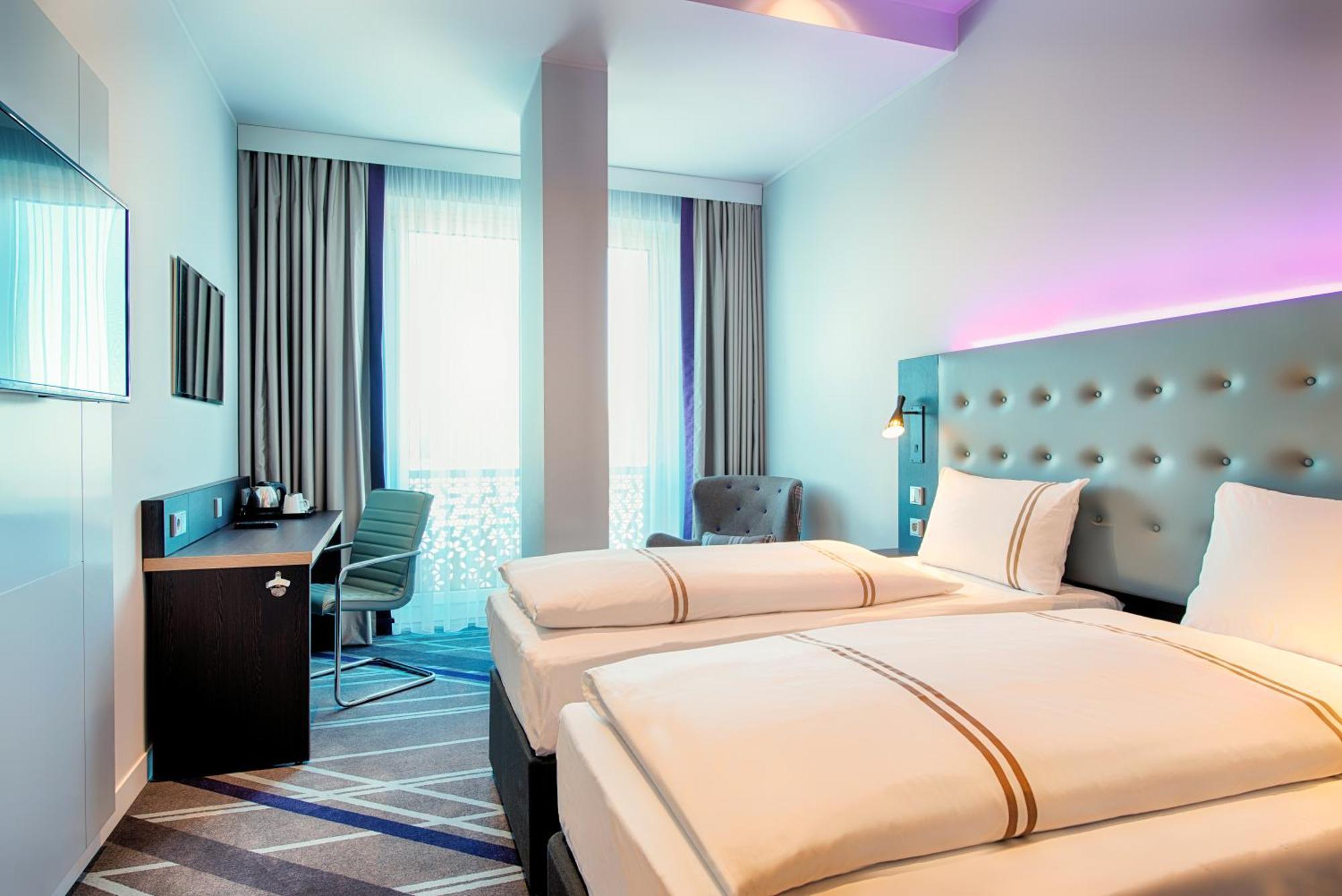 Premier Inn Luebeck City Stadtgraben ภายนอก รูปภาพ