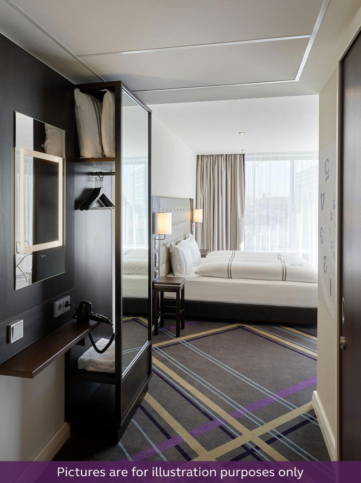 Premier Inn Luebeck City Stadtgraben ภายนอก รูปภาพ