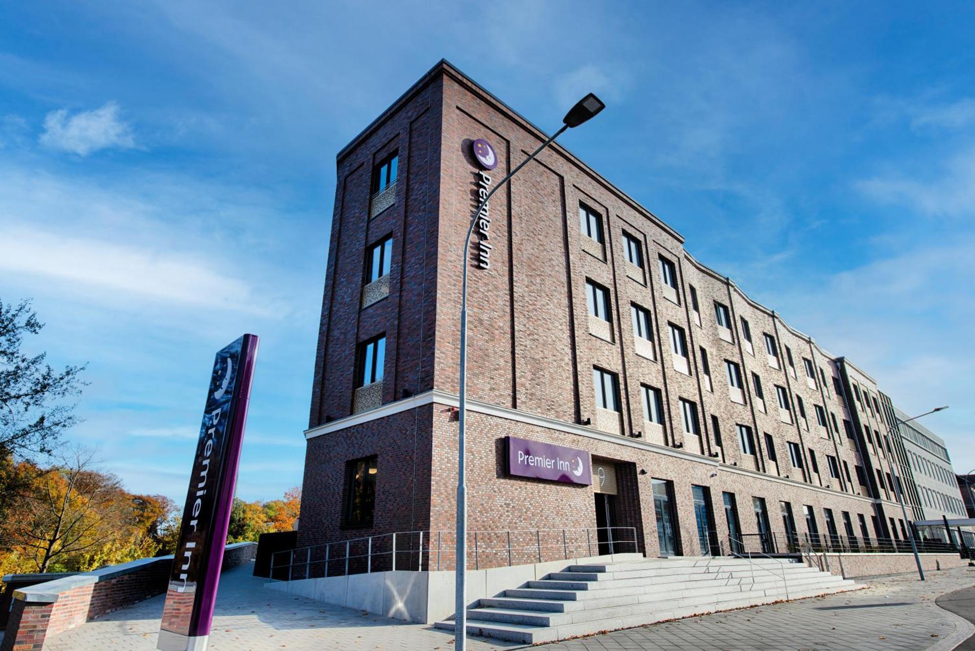 Premier Inn Luebeck City Stadtgraben ภายนอก รูปภาพ