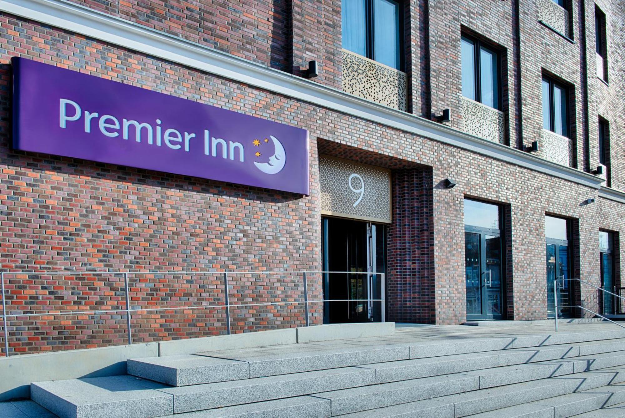 Premier Inn Luebeck City Stadtgraben ภายนอก รูปภาพ